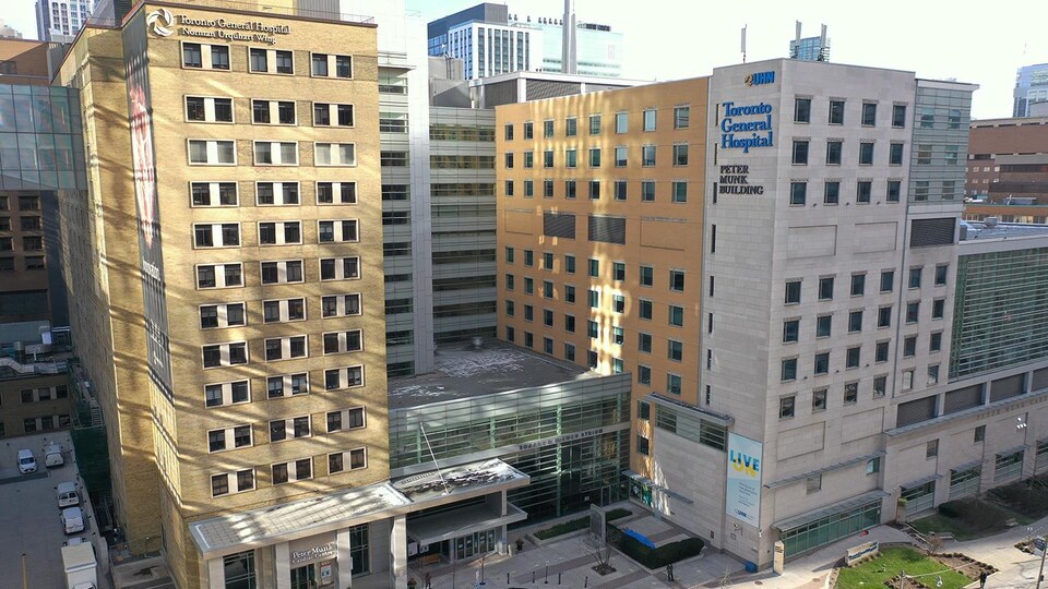 L'Hôpital général de Toronto, vu d'un drone.