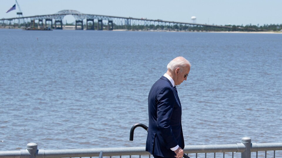 Le président Biden après un discours sur les infrastructures en Louisiane, en mai. 