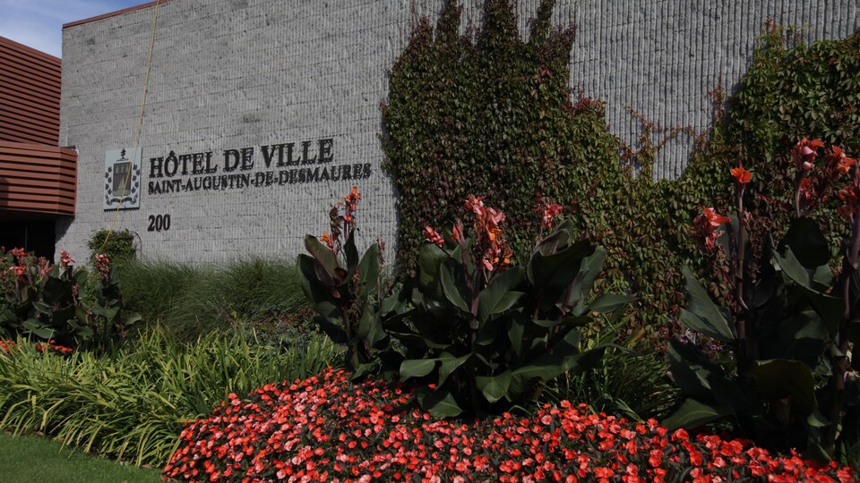 Les choix du maire sortant dérangent