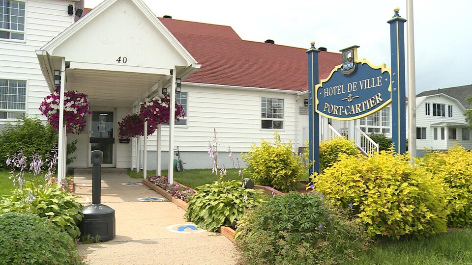L'hôtel de ville de Port-Cartier.