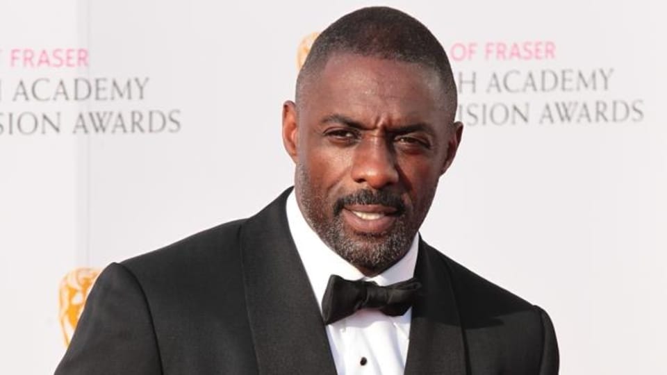 L'acteur Idris Elba arrive à la cérémonie de remise des House Of Fraser British Academy Television Awards à Londres en 2016.