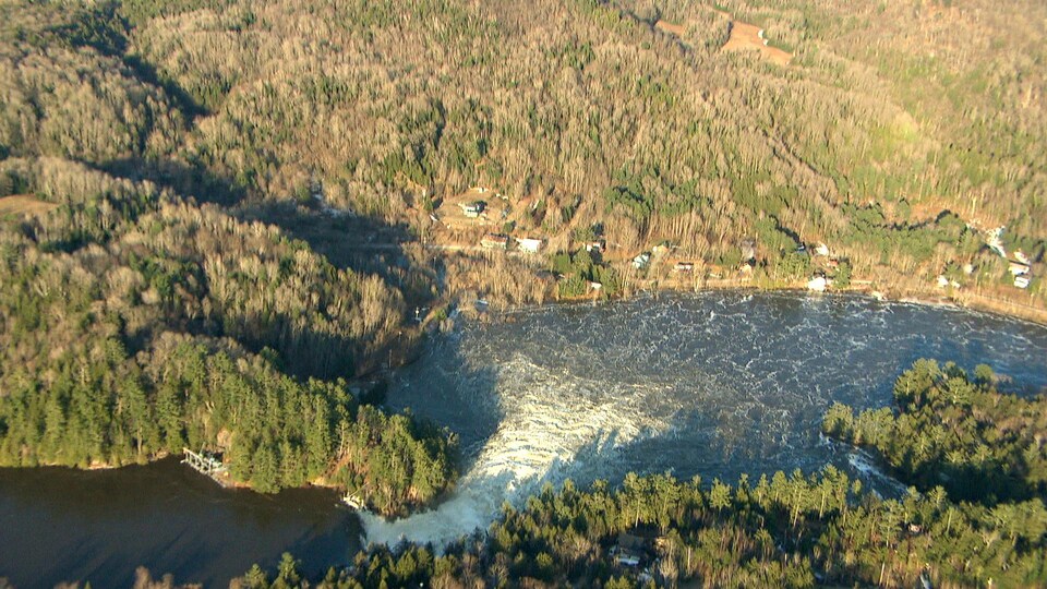 Le ministère de l'Environnement du Québec accumule les retards Radio
