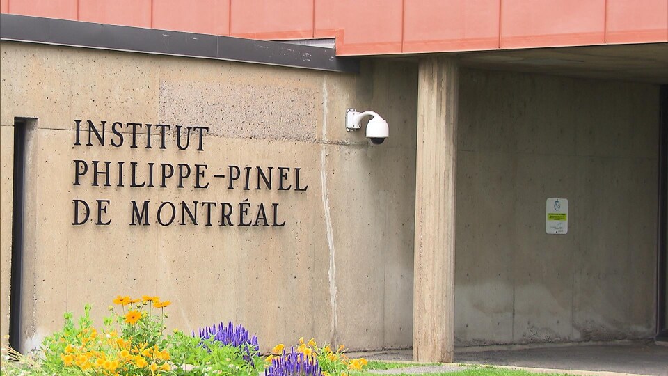 Le façade de l'Institut Philippe-Pinel.