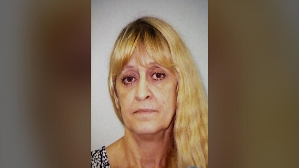 Isabelle Perron from the front