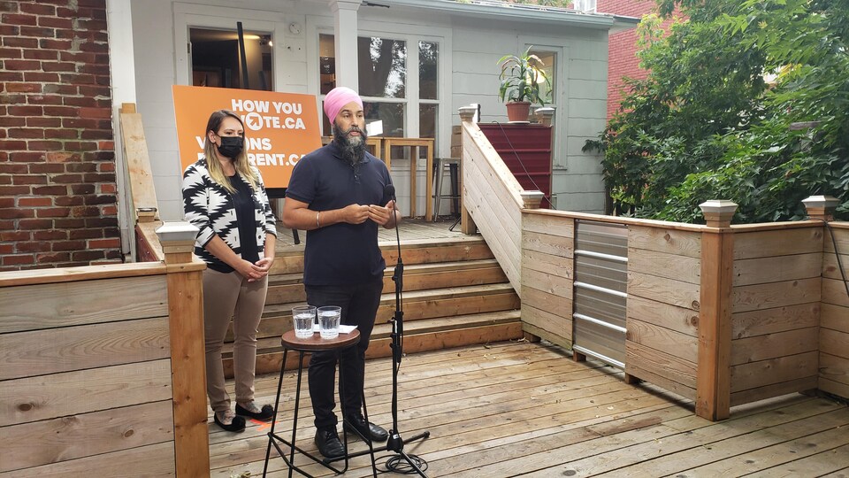 Deux chefs fédéraux de passage en Mauricie pour encourager les troupes