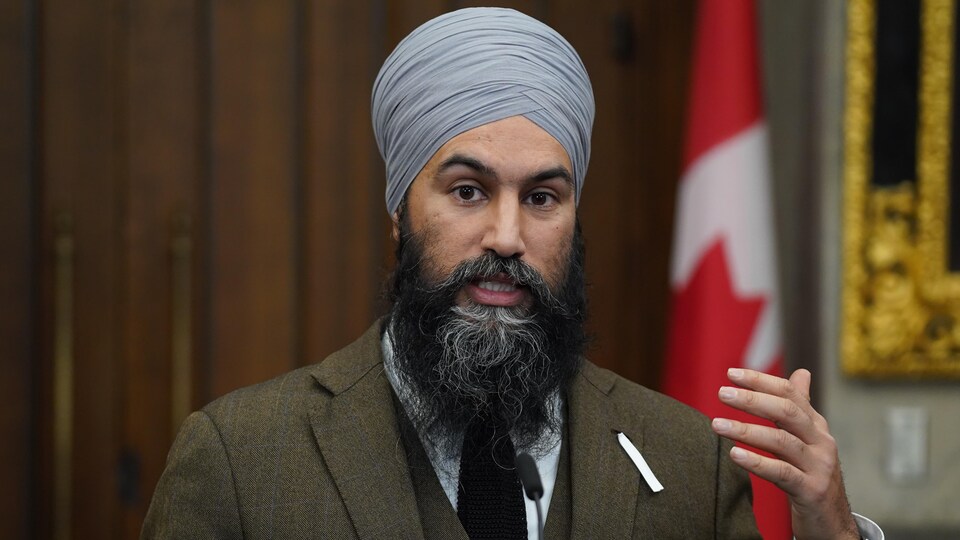 Jagmeet Singh dans le foyer du Parlement.