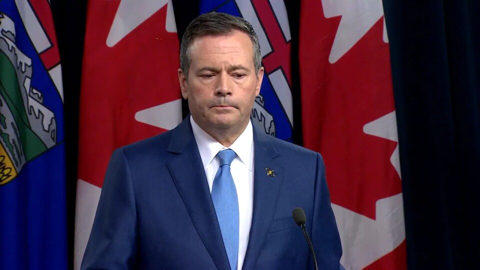 Le premier ministre de l'Alberta, Jason Kenney livre un discours.