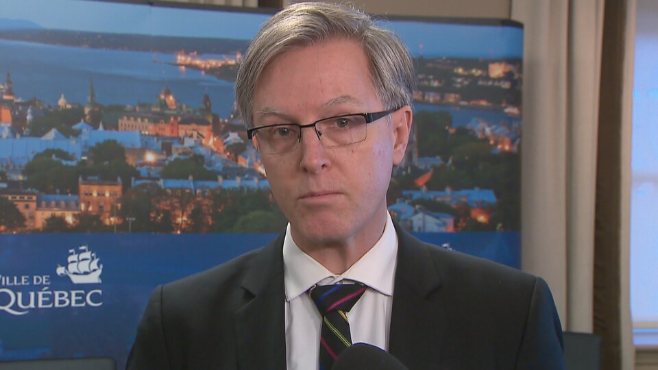Le conseiller municipal de l'opposition Jean Rousseau