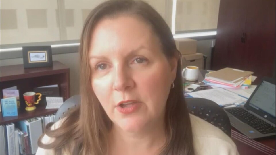 La Dre Jennifer Russell, médecin hygiéniste du Nouveau-Brunswick, lors d'une entrevue par webcam, le 14 juin 2022.