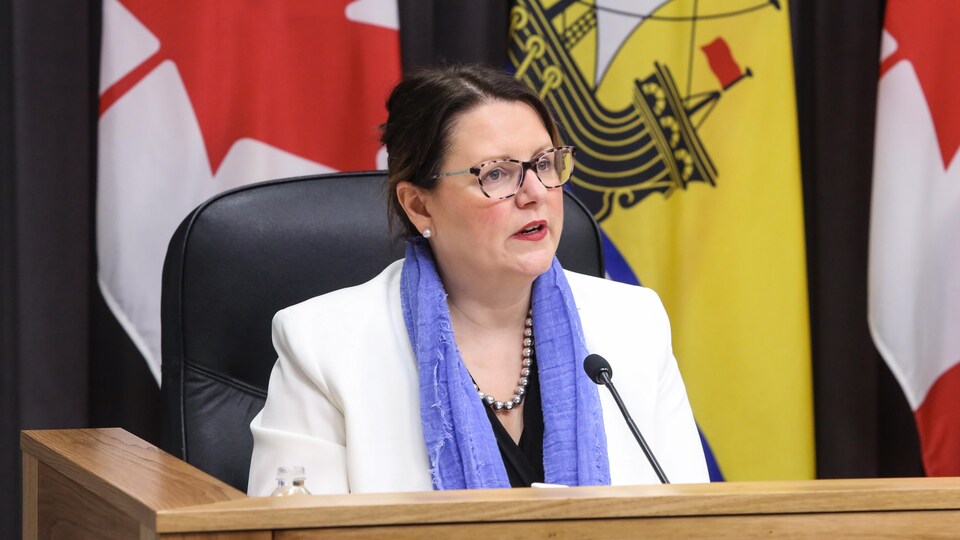 La Dre Jennifer Russell, médecin hygiéniste en chef, lors d'un point de presse le 5 mars 2021.