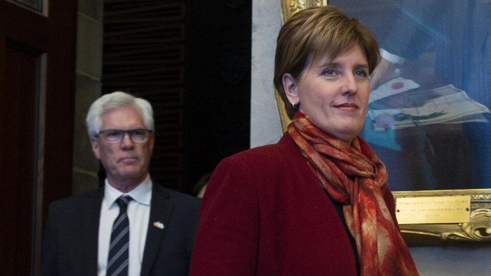 Marie-Claude Bibeau suivie de Jim Carr.