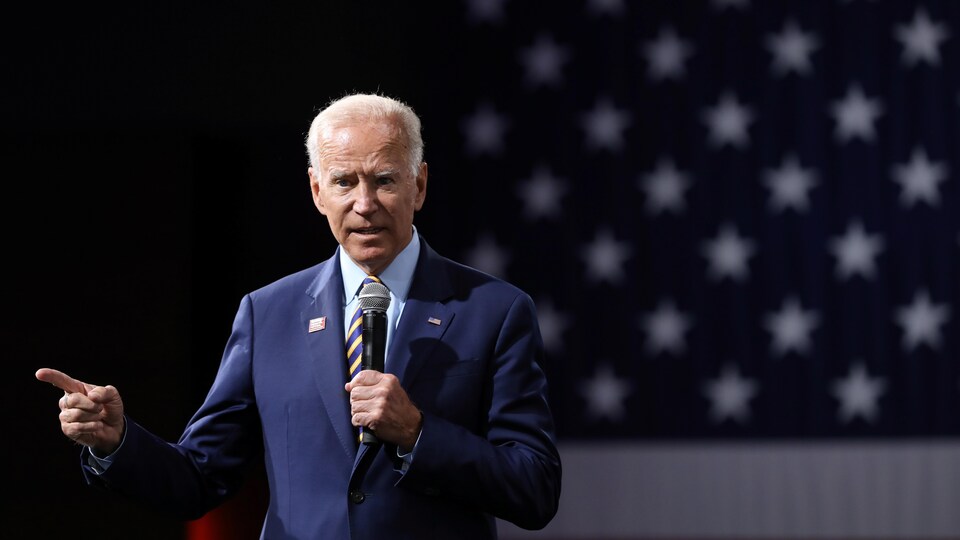 Joe Biden, candidat démocrate à l'élection présidentielle américaine de 2020 et ancien vice-président, prend la parole lors du Forum présidentiel sur la question des armes à feu à Des Moines.