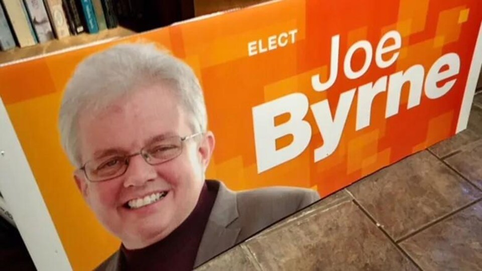 L'affiche électoral de Joe Byrne.