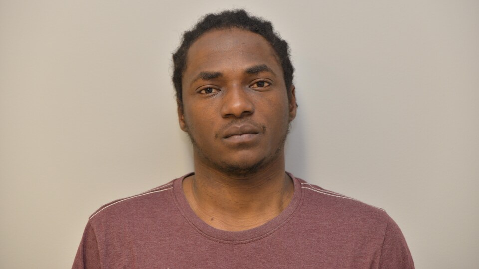 Une photo de poste de police de Jorgens Charles.