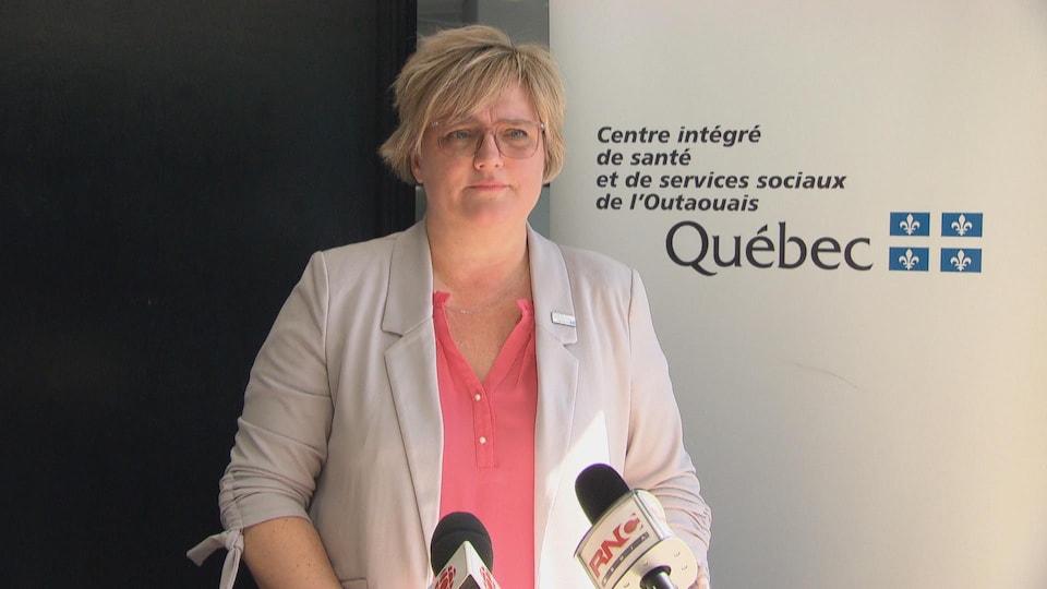 Josée Filion en conférence de presse.