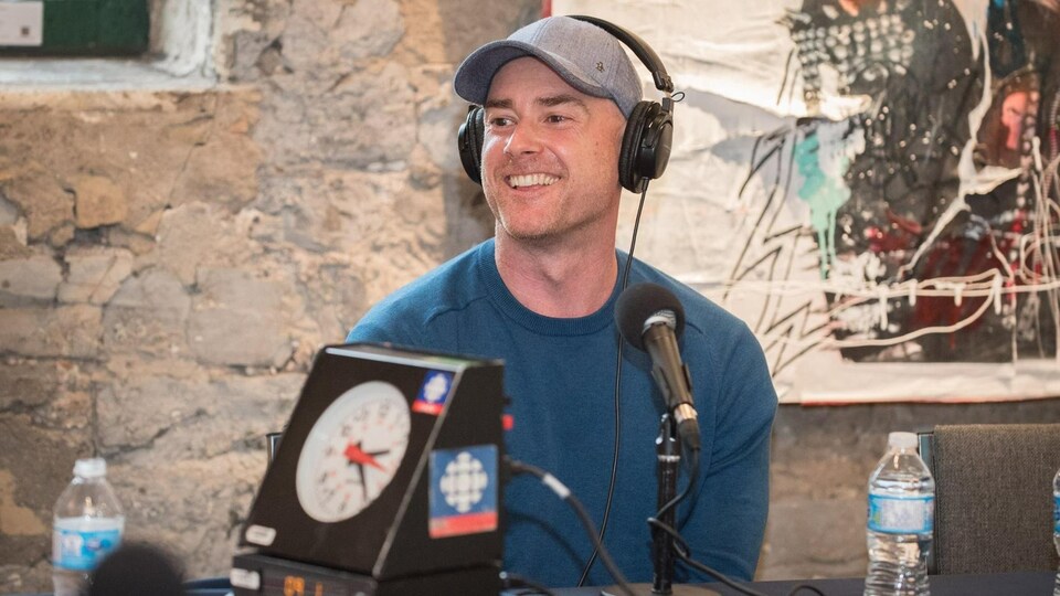 Julian Doucet en entrevue à Radio-Canada.