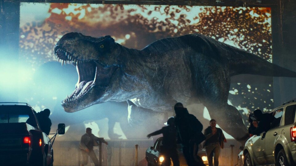 Un tyrannosaure est en fuite dans un cinéparc.