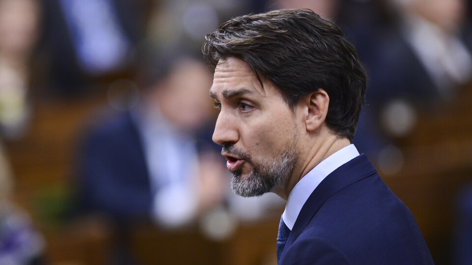Justin Trudeau, de profil, à la Chambre des communes.