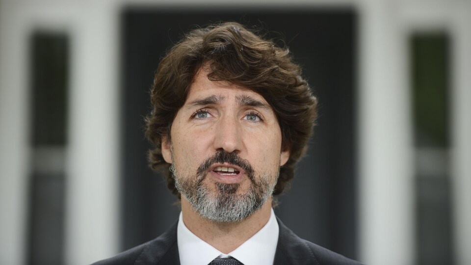 Gros plan du premier ministre Justin Trudeau.