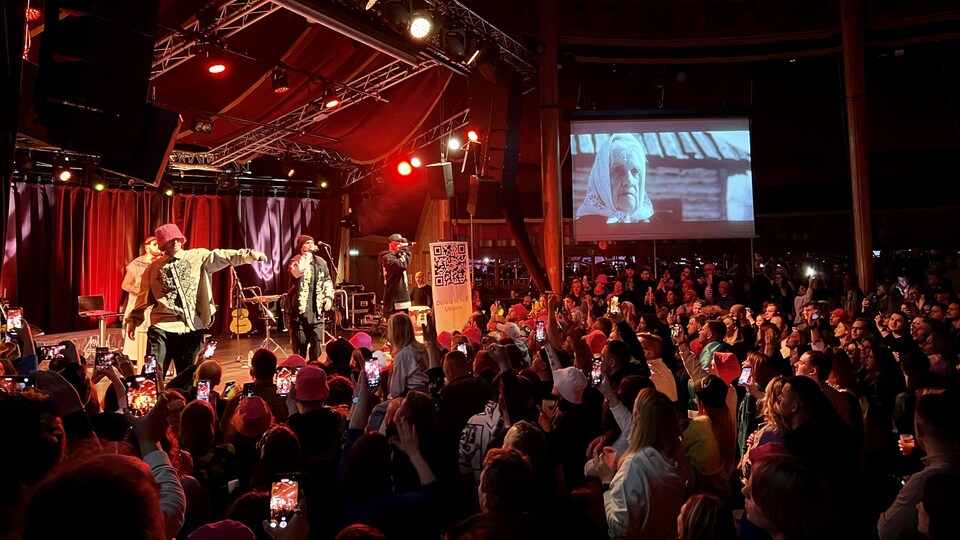 Kalush Orchestra armé de culture ukrainienne Guerre en Ukraine