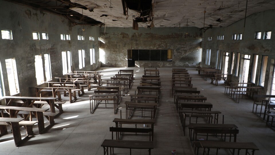 Une classe vide.