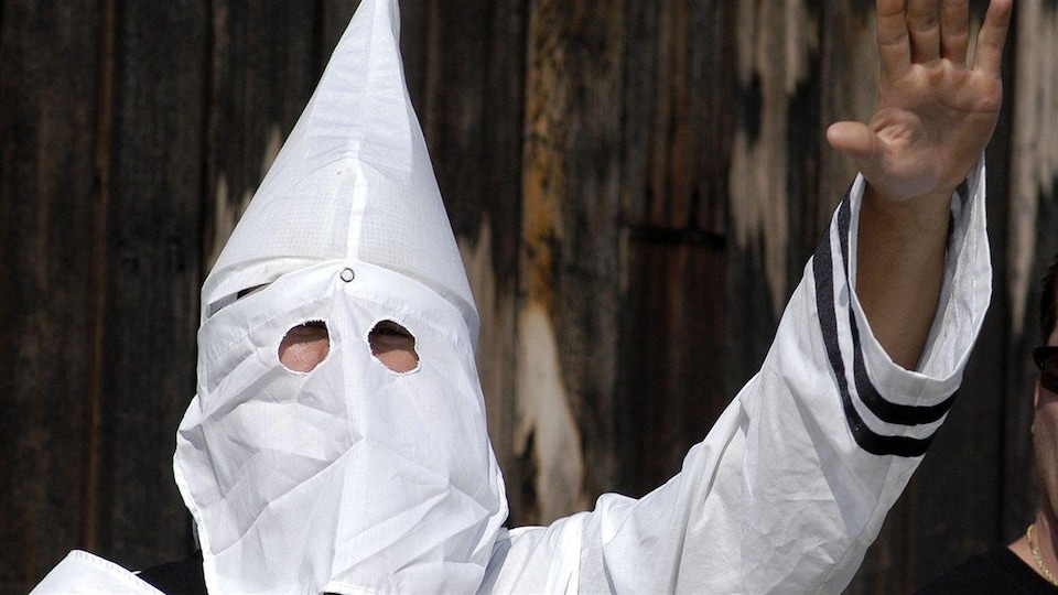 Un membre du Ku Klux Klan