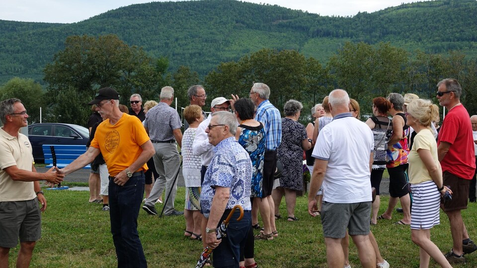 LacauSaumon inaugure la Place de l’Acadie, en mémoire de ses