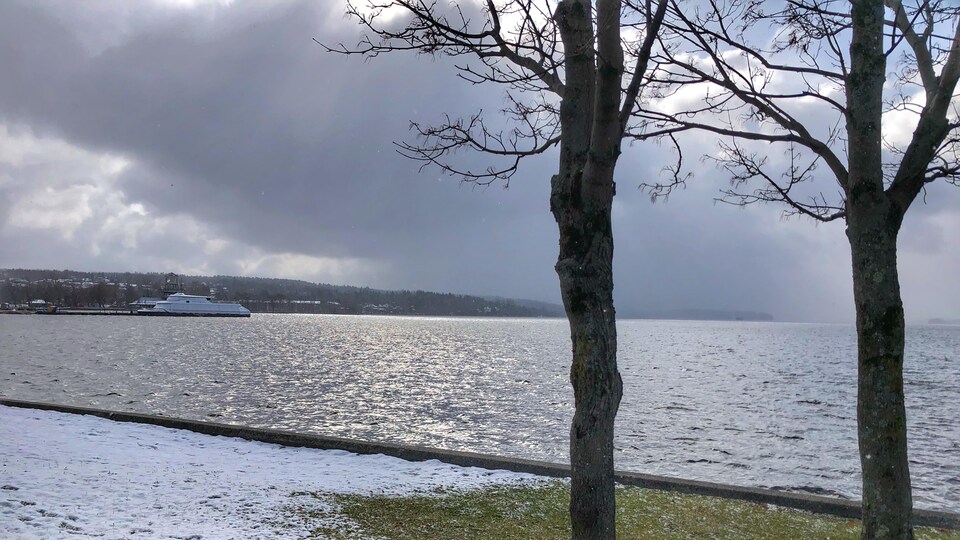Vue sur le lac Memphrémagog.
