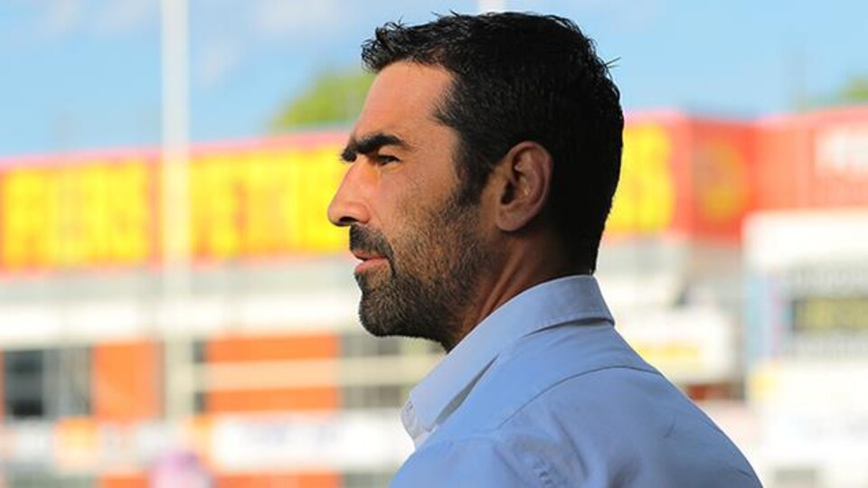 Laurent Frayssinous pendant un match de rugby.