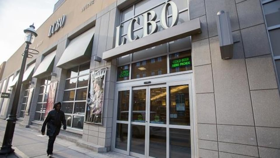 Une succursale de la LCBO.