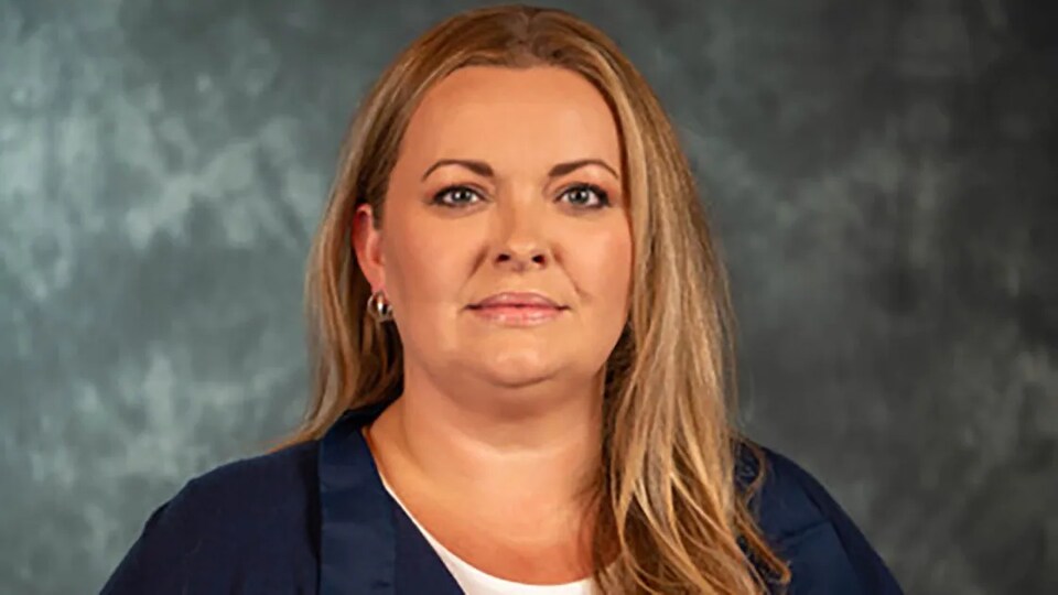 Un portrait officiel de Lea Mollison, la candidate aux élections fédérale du Parti conservateur du Canada.