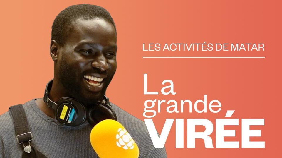 Matar Mbaye devant un micro d'ICI Première