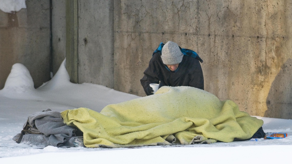 Un sans-abri à Montréal.