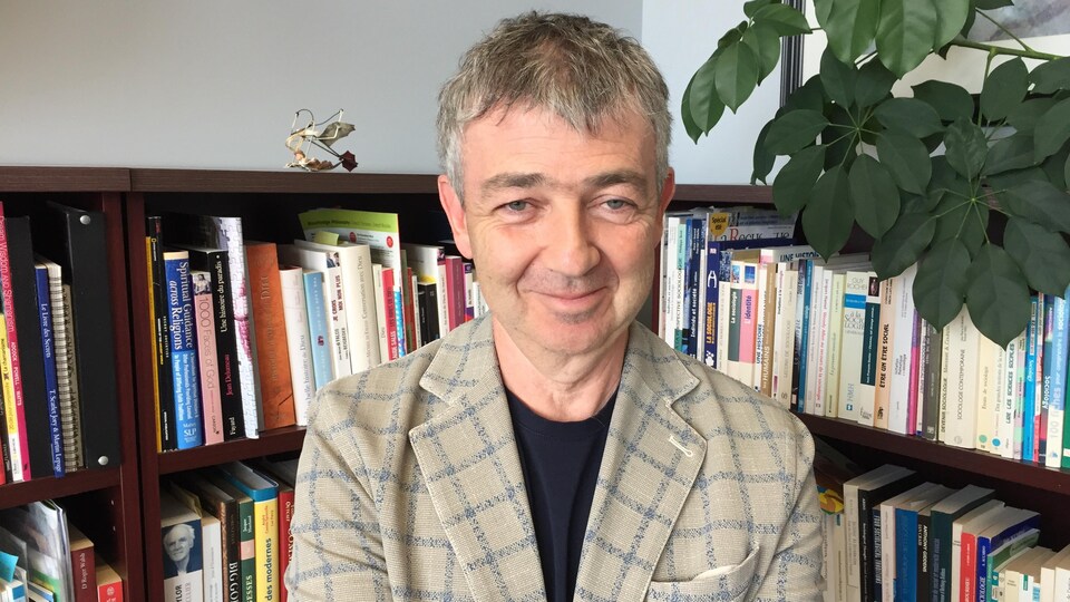 Luc Bussières, recteur à l'Université de Hearst