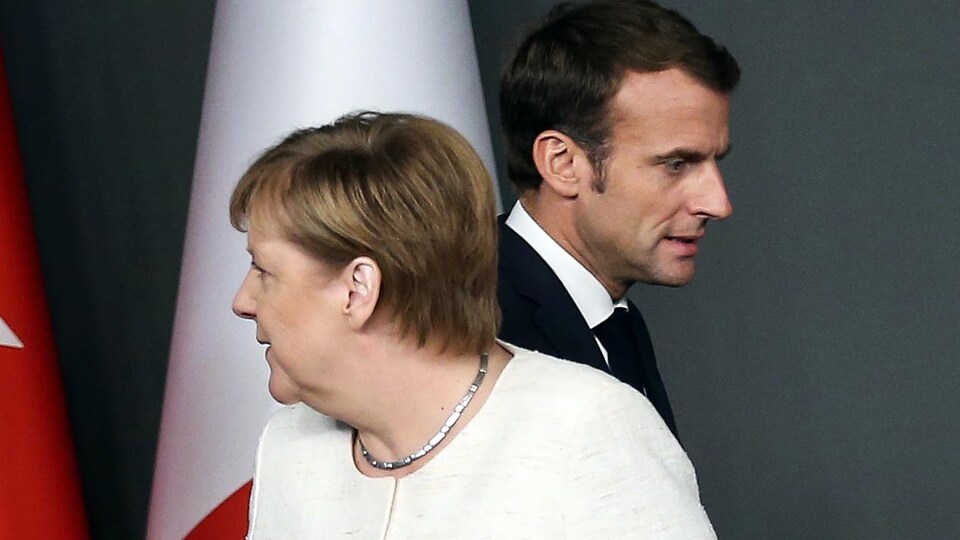 Le président français Emmanuel Macron et la chancelière allemande Angela Merkel.