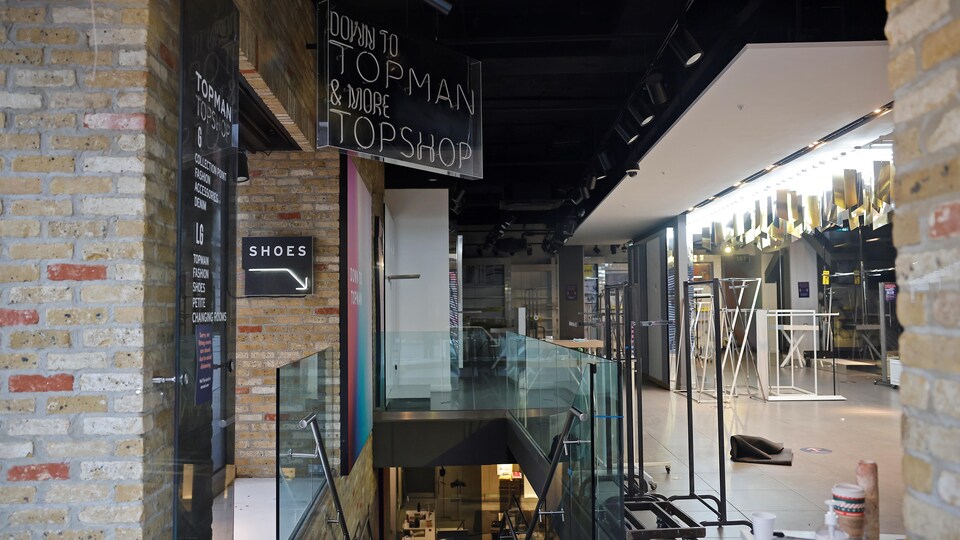 L'intérieur désert d'un magasin à Londres.
