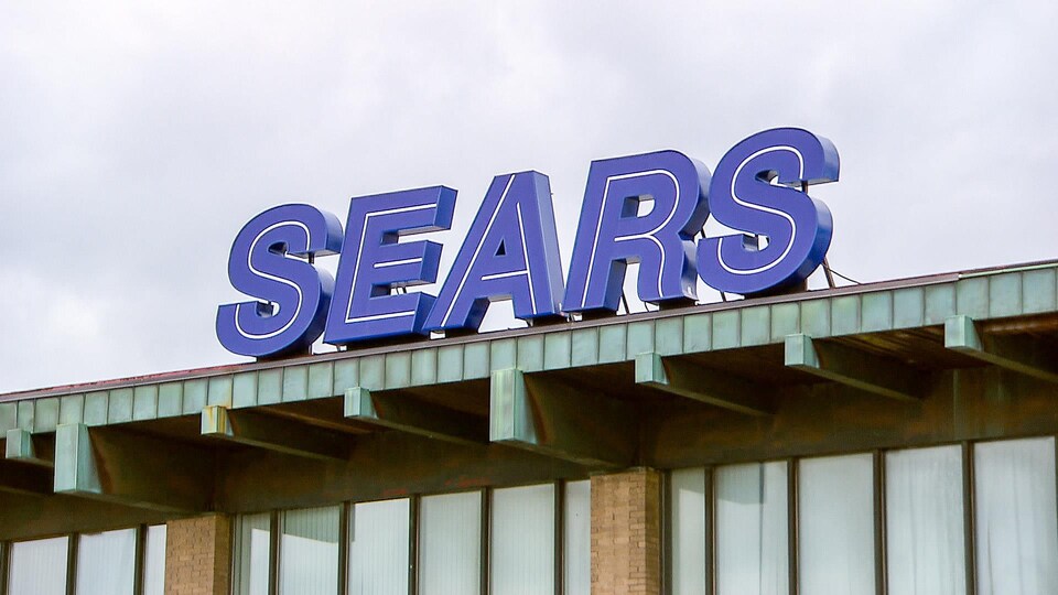 L'enseigne d'un magasin Sears