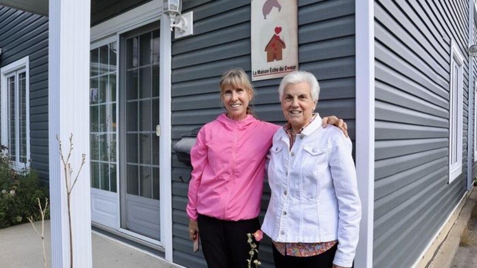 Lise Le Guellec et Lise Jobin.