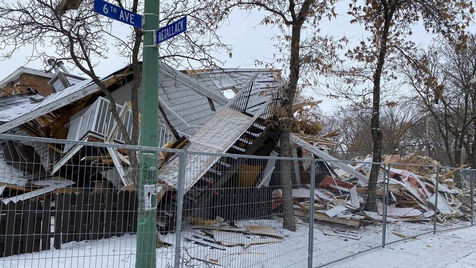 Explosion d’une maison à Regina la cause liée à une mauvaise conduite