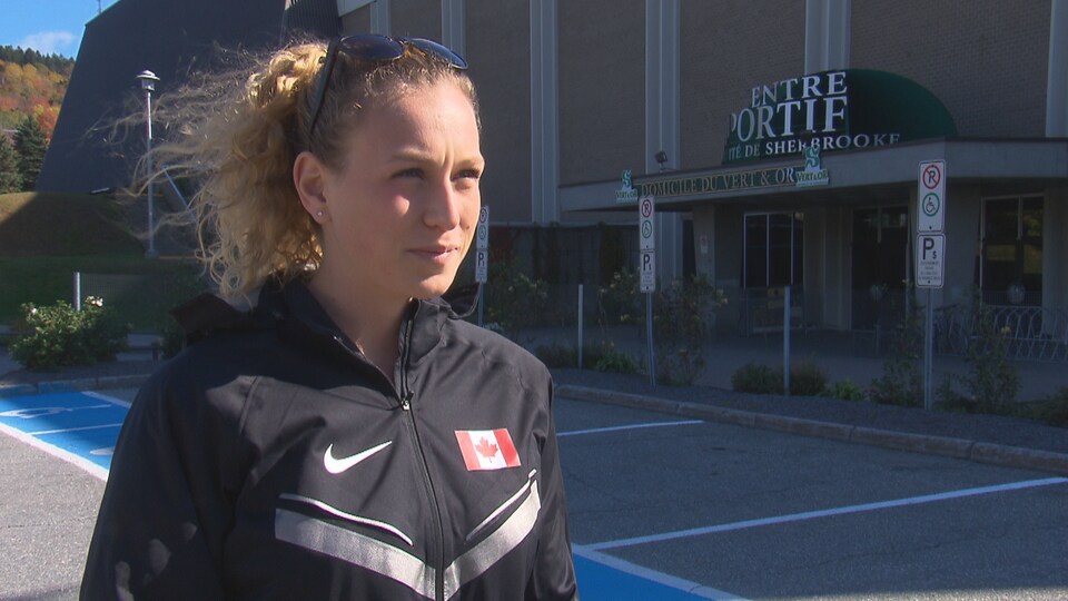 Maïté Bouchard, athlète à l'épreuve du 800 mètres et étudiante en médecin à l'Université de Sherbrooke