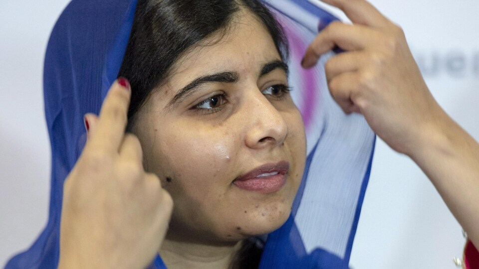 Plan rapproché de Mme Yousafzai.