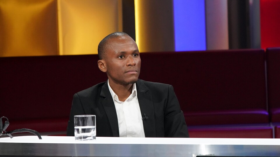Mamadi Camara en entrevue à l'émission tout le monde en parle.