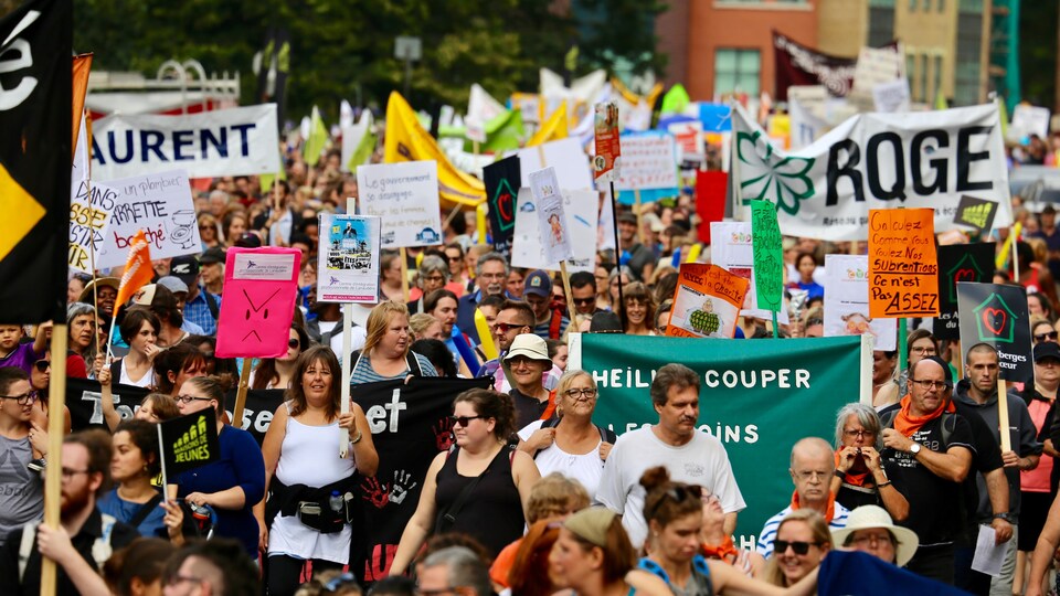 Manifestation contre l'austérité à Québec