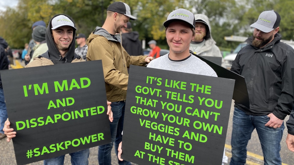 Deux jeunes manifestants.