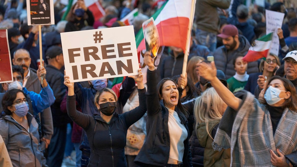 Nouvelles manifestations nocturnes en Iran, malgré la répression meurtrière  | Radio-Canada.ca