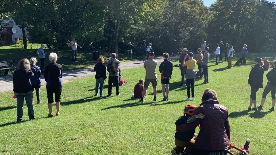 Marche Communautaire Pour La Preservation Des Forets Urbaines A Gatineau Radio Canada Ca