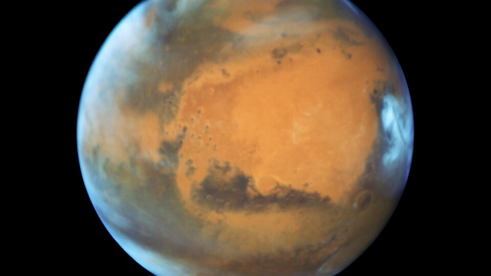 Vue de la planète rouge prise par le télescope Hubble de la NASA en mai 2016.
