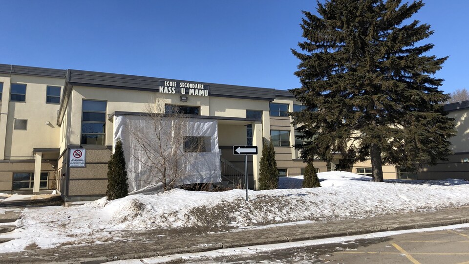 L'École secondaire Kassinu Mamu.