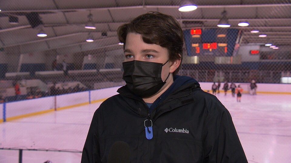 Mathias Finn est à l'aréna du Centre Henri-Desjardins.