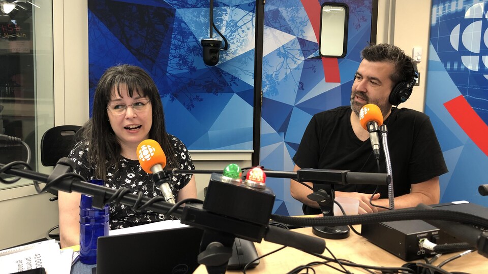 Francine Turcotte et Mathieu Arseneault en studio.